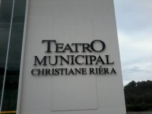 christiane-riera-teatro-municipal-in-itajuba-brazil